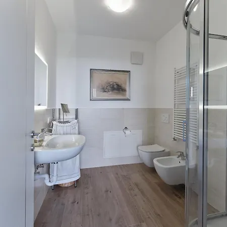 Appartamento Casa Laura Lenno